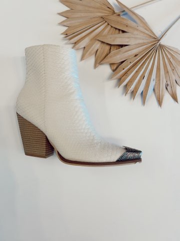 Beige Steeled Toe Boot